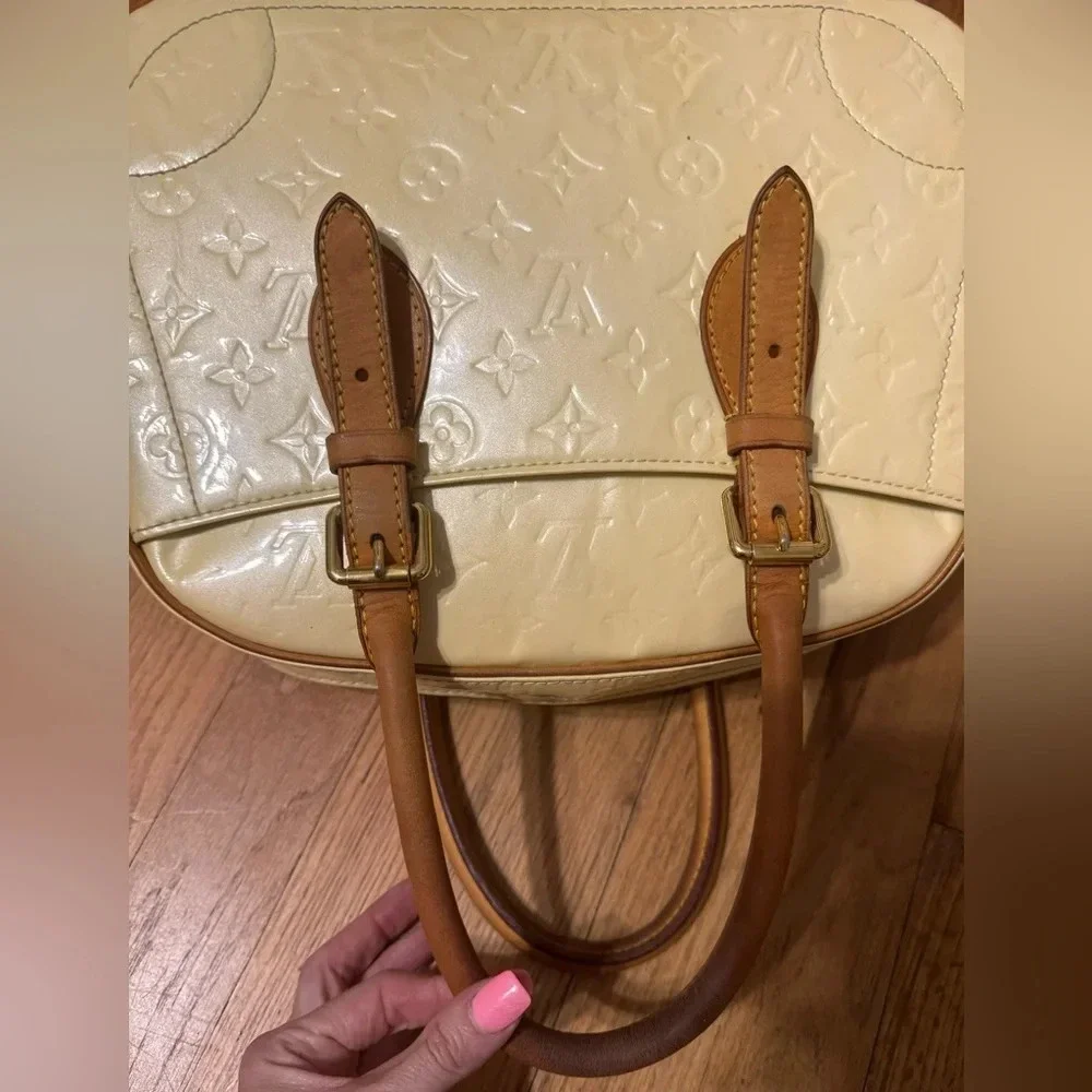 Louis Vuitton Monogram Vernis Summit Drive